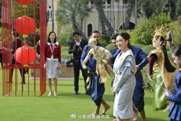 还蕴含着